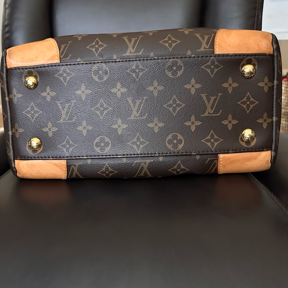 Authentic Louis Vuitton - Picture 3 of 12